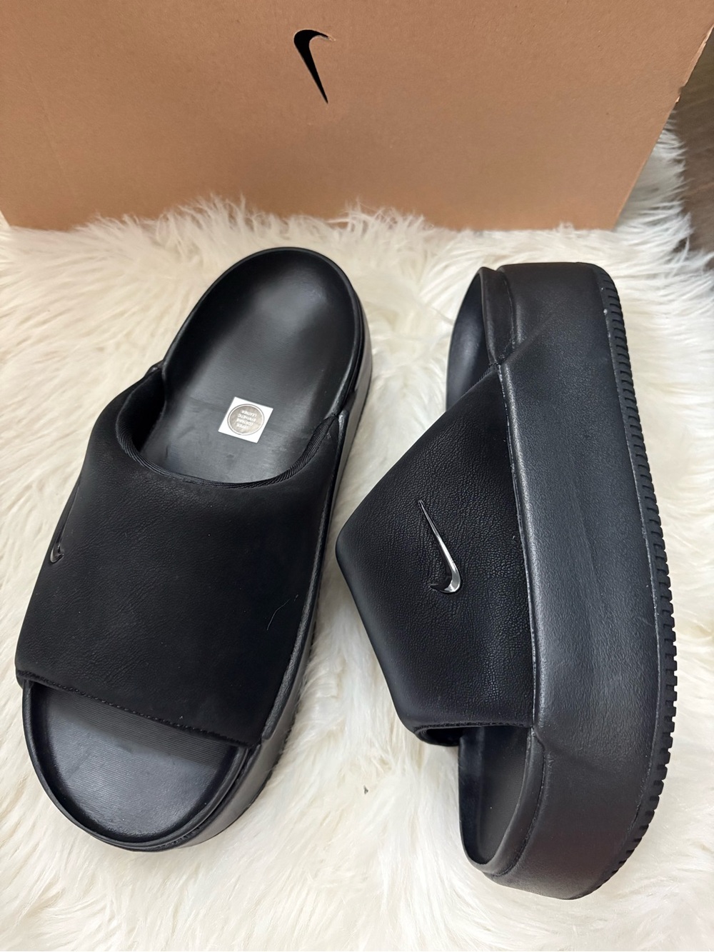 Nike Calm Elevation Women's Slide Sandal - Black - Picture 4 of 5